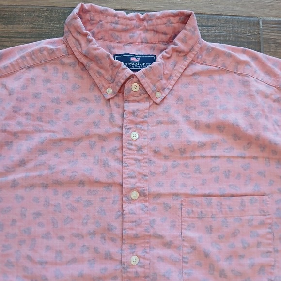 Vineyard Vines Other - Vineyard Vines Murray Shirt Mens XB Big Pink Palm Print Button Casual Whale